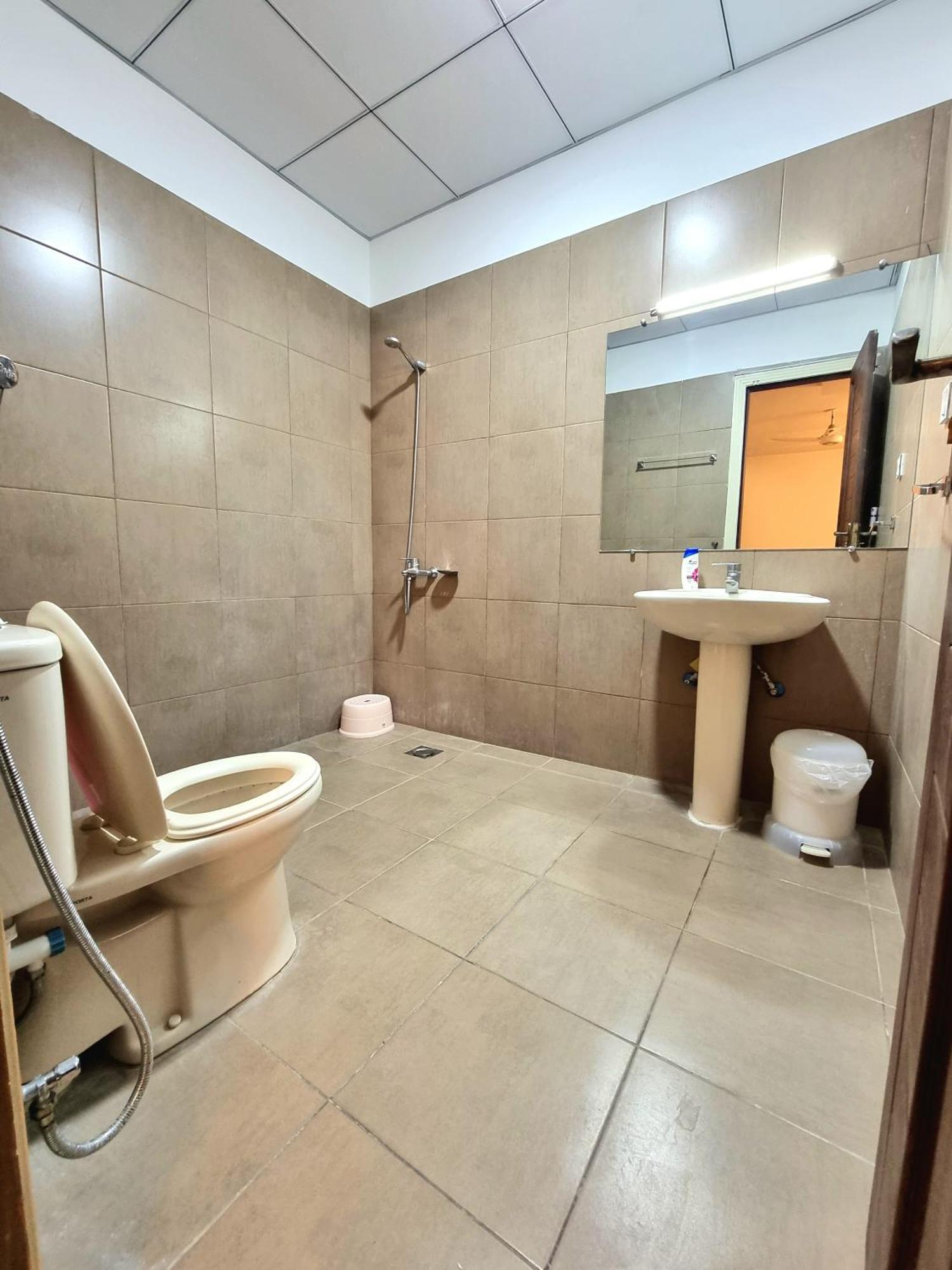 Executive 3 Bedrooms Apartment In Bahria Town Rawalpindi Exterior photo